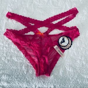 Honeydew Intimates Hipster Panty Thong Size M